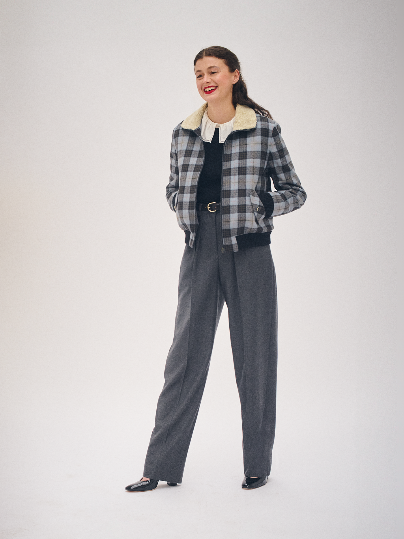 Winter 2024 Women's look Checked Blaser